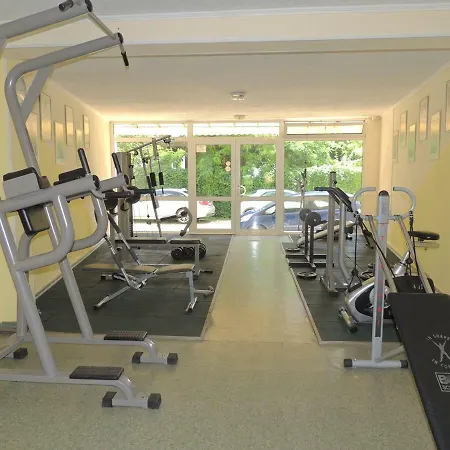 Yassen Vip Apartament *