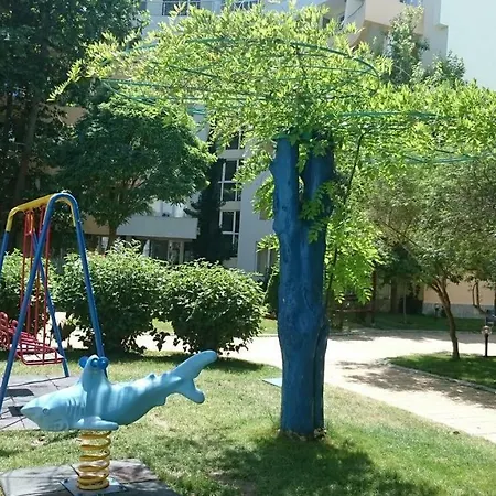 Yassen Vip Apartament